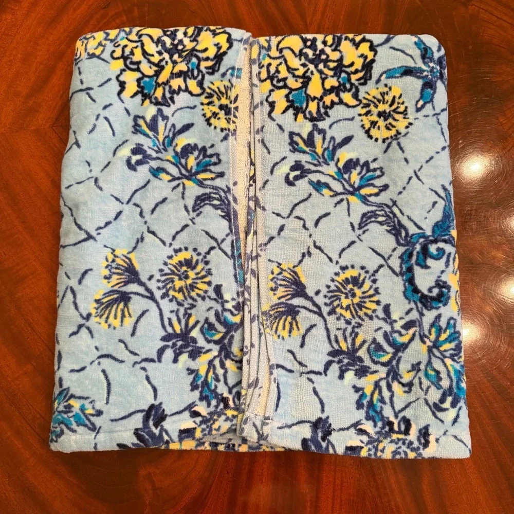 NWT Lilly Pulitzer Bellevue Blue Breakers Beach Towel